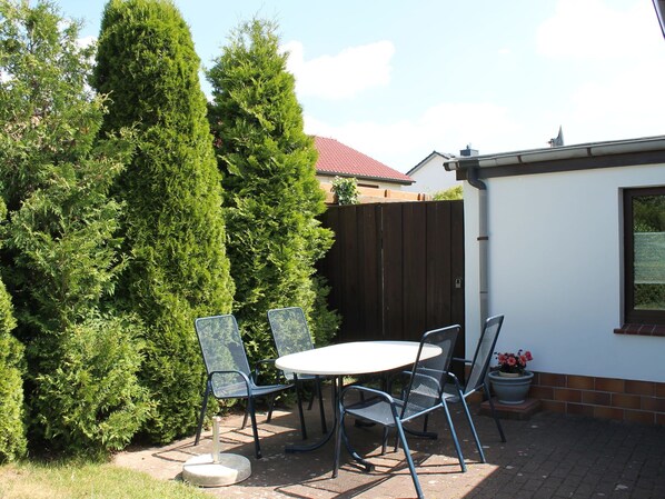 Exterior - Quaint Bungalow in Rerik With Garden (Rerik)