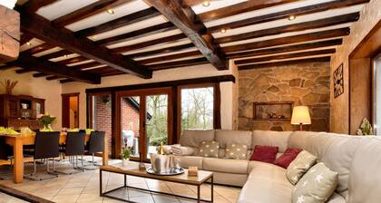Durbuy Forest Villa With Pool