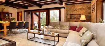 Durbuy Forest Villa With Pool