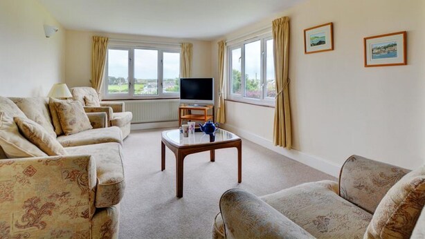 Exterior - Spacious Apartment in Saint Merryn With Garden (Padstow)