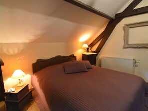House | 2 bedrooms, individually furnished