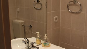 Apartment | Bathroom - Cozy Apartment in Rerik near Sea Beach (Rerik)