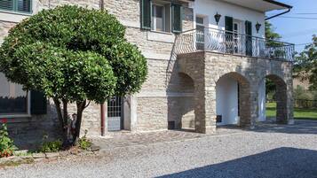 Apartment | Exterior