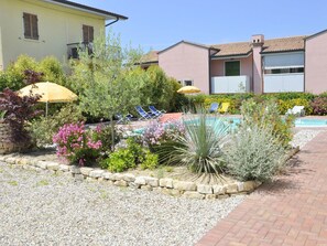 House | Pool | Outdoor pool - Holiday Home in Lazise Near Lake Garda (Lazise)