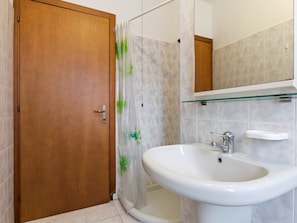House | Bathroom