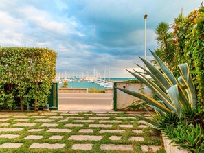 Reception - Sea View From Private Garden Terrace With Barbecue (Ragusa)