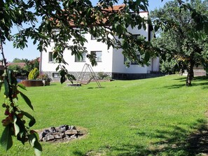 Exterior - Spacious Holiday Home With 7 Bedrooms and Pool in South Bohemia (Skrýchov u Malšic)
