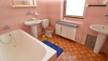 Vila | Kamar mandi | Kombinasi shower/bathtub