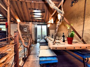 House | Dining