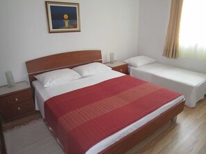 1 bedroom - Lovely Apartment With Roof Terrace and Sea View, Near the Beach (Pag)