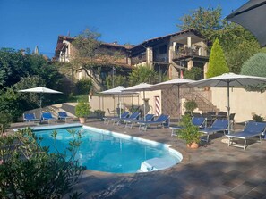 House | Pool