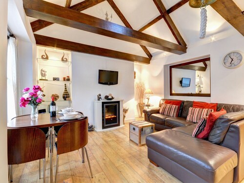 Luxurious Holiday Home Near the Beach at Looe Cornwall
