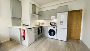 Fridge, microwave, oven, dishwasher