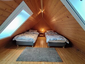 2 Schlafzimmer, Reisekinderbett, WLAN, Bettwäsche