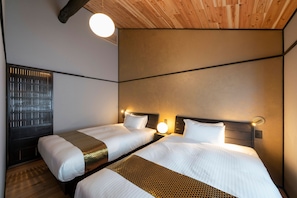 2 bedrooms, in-room safe, individually decorated, individually furnished