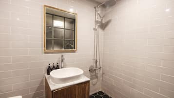 Free toiletries, hair dryer, bathrobes, slippers