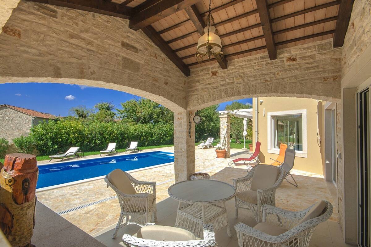 Villa | Piscina | Piscina coperta, piscina all'aperto