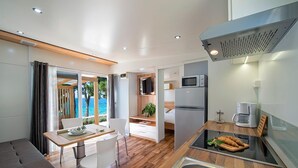 Ảnh chưa phân loại, 4 trong số 22 ảnh, nút