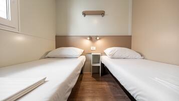 Luxury Mobile Home | 1 bedroom, desk, WiFi, bed sheets