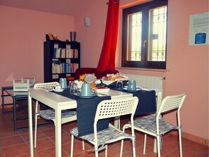 Dining - Modern Farmhouse Apartment in San Gemini With Swimming Pool (San Gemini)