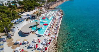 Amadria Park Deluxe Beach Mobile Home