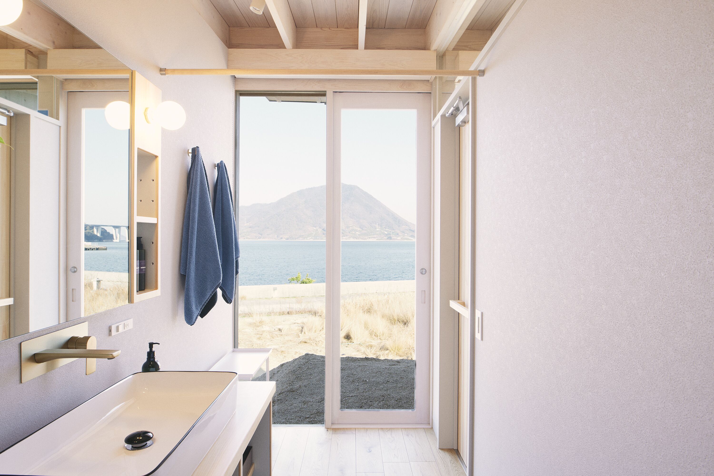 Superior villa, niet-roken, uitzicht op zee | Donsdekens, een kluis op de kamer, verduisterende gordijnen, gratis wifi