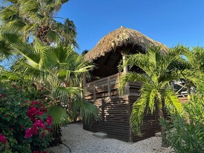 Villa | Garden