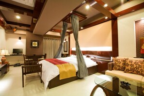 Down duvets, minibar, individually decorated, individually furnished - Hotel Bintang Pari Resort - Adults Only (Kobe)