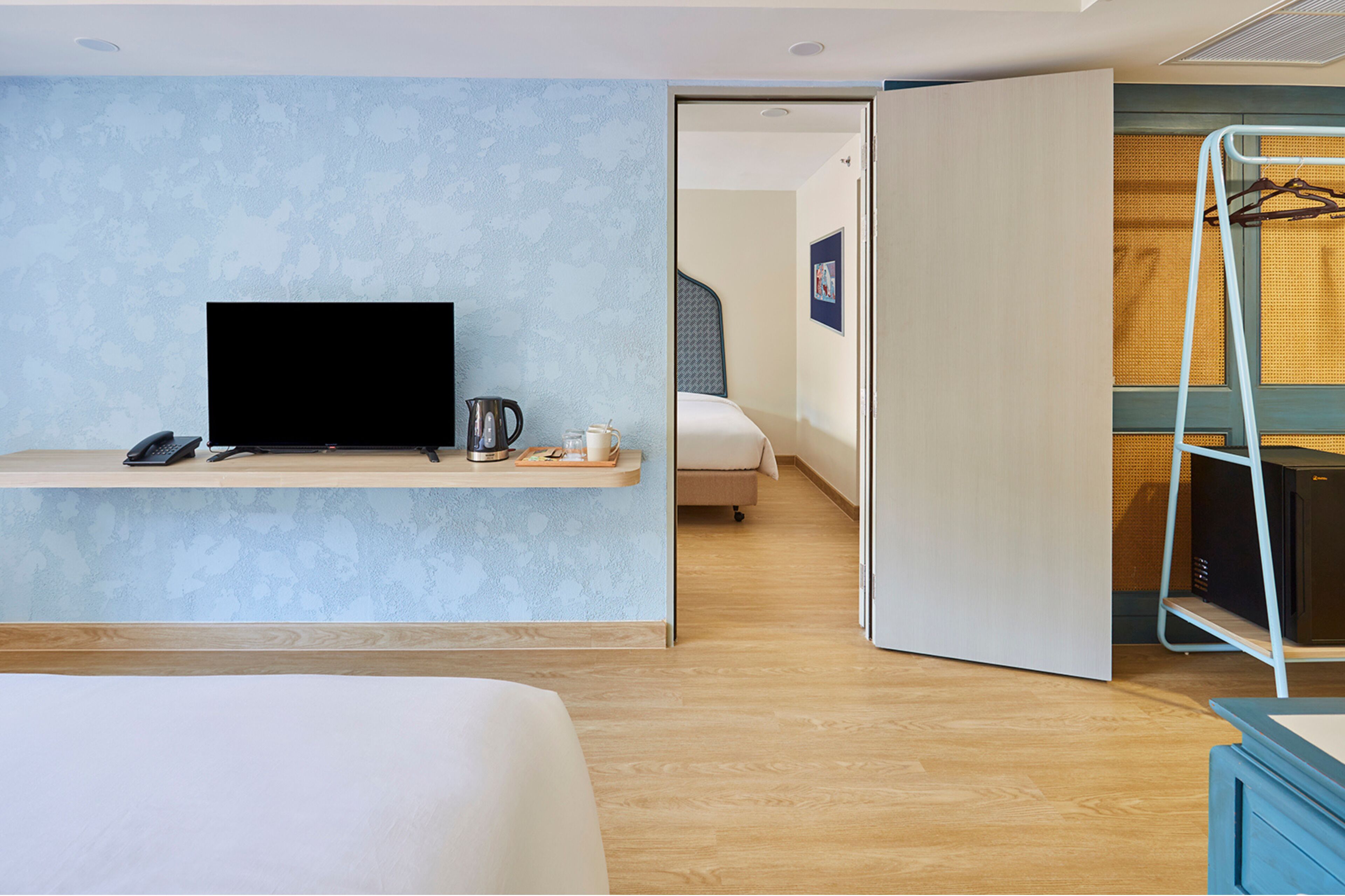 40-inch led tv with cable channels, tv