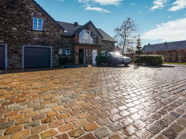 House | Exterior - Charming Gite in Waimes Near Spa-francorchamps (Waimes)