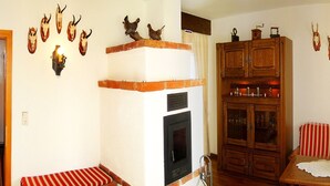 Living room - Comfortable Apartment in Klippitztörl Near Ski Area (Wolfsberg)
