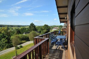 Balcony - Holiday Home in Somme-leuze With Sauna (Somme-Leuze)
