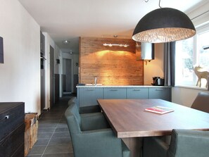 Dining - Welcoming Apartment With Sauna in Saalbach-hinterglemm (Saalbach-Hinterglemm)