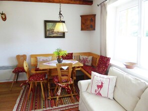 MP3 dock - Comfortable Apartment in Klippitztörl Near Ski Area (Wolfsberg)