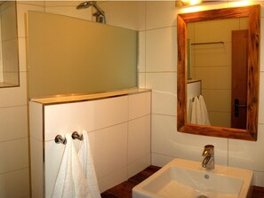 Shower, towels - Comfortable Apartment in Klippitztörl Near Ski Area (Wolfsberg)