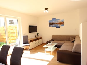 Living room - Modern Holiday Home in Itter With Garden (Itter)