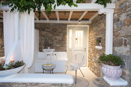 Mykonos Dot Apartments