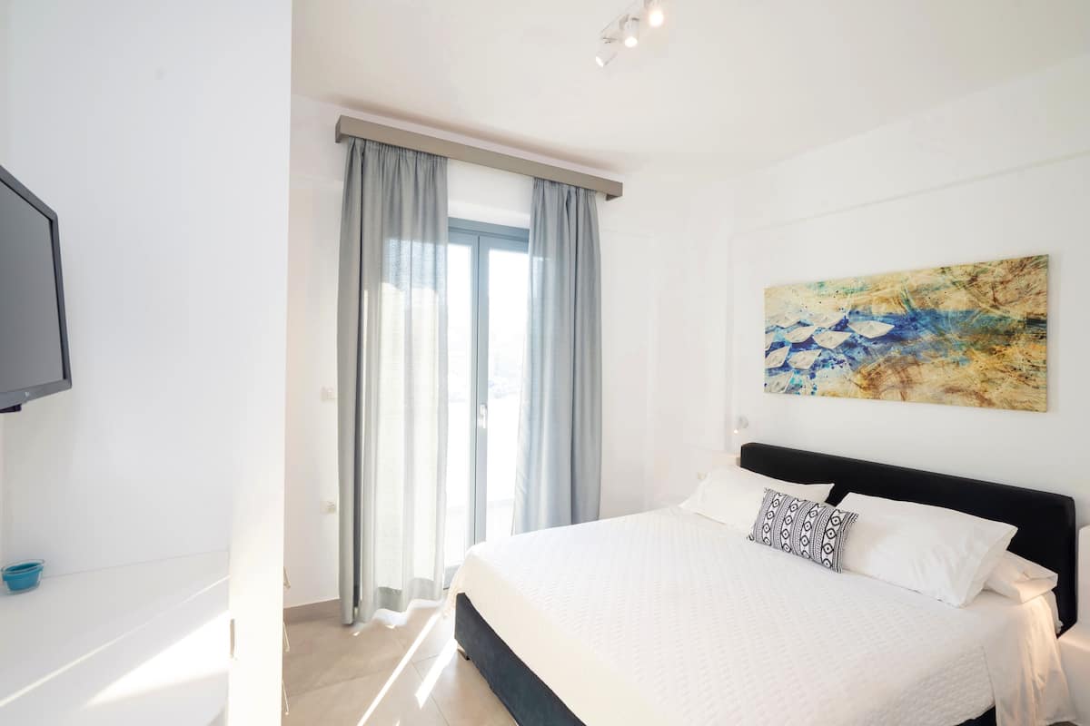Literie hypoallergénique, coffres-forts dans les chambres