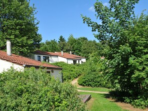 Exterior - Cozy Bungalow With a Fireplace Near the Forest, Near Virton (Virton)