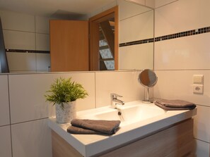 House | Bathroom