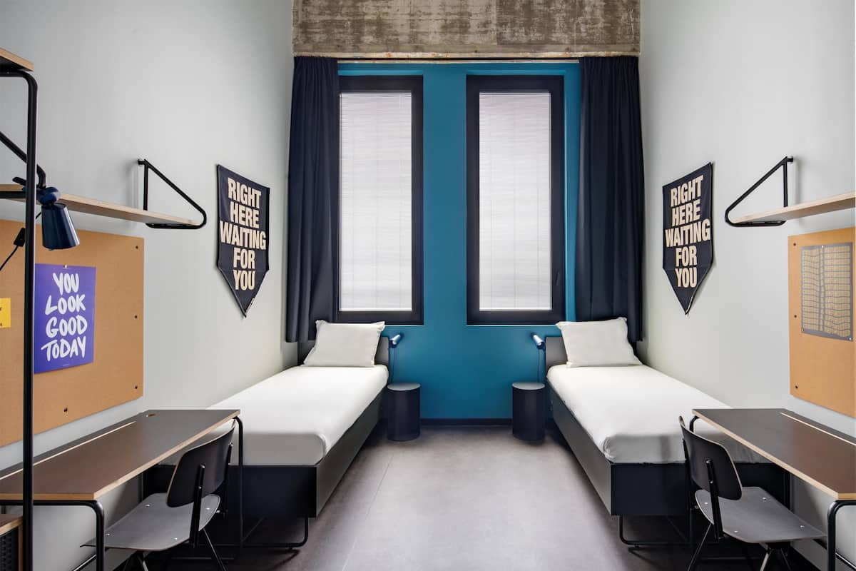 1 bedroom, down duvets, in-room safe, desk