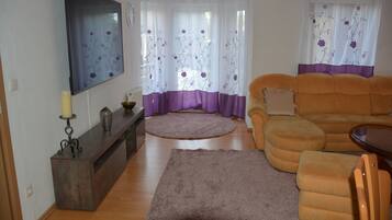 Smart TV, DVD player