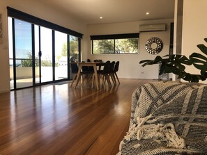 Interior - Manna Ocean Views the perfect scape for couples and families (Torquay)