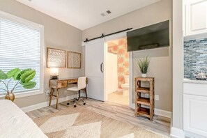 Strykejern/-brett, wi-fi (inkludert) og sengetøy