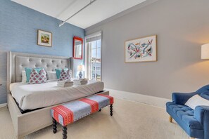 2 bedrooms, desk, iron/ironing board, free WiFi