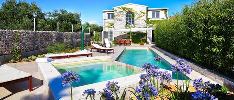 Villa | Pool