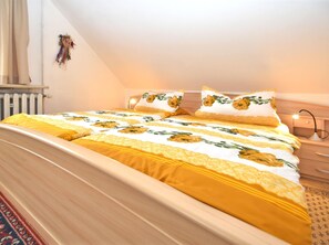 Căn hộ | 1 phòng ngủ, trang bị nội thất với thiết kế riêng biệt 