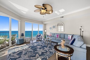 Living area - BEAUTIFUL BEACH FRONT 3RD FLOOR CORNER UNIT!BCH SRVC INCL!! (Panama City Beach)