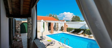 Villa | Pool | Indoor pool, outdoor pool