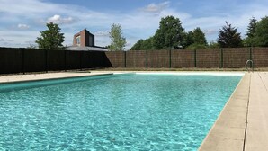 Unclassified image, 2 of 40, button - Posh Villa in Durbuy With Hot Tub, Whirlpool (Durbuy)